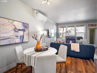 Photo #2: 746833820 Listing