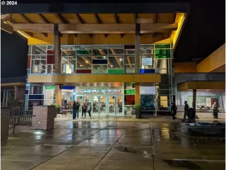 Photo #2: 747661758 Listing 