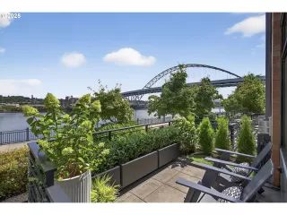 Photo #5: 747679490 Listing