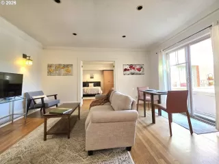 Photo #1: 747752254 Listing 