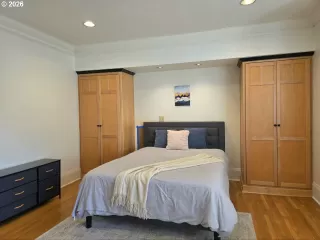 Photo #2: 747752254 Listing 