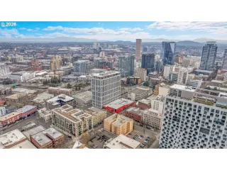 Photo #5: 747787572 Listing 