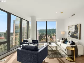 Photo #3: 749087029 Listing 