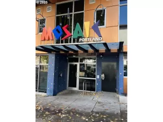 Photo #1: 749516259 Listing