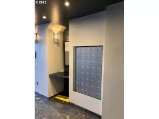 Photo #3: 749516259 Listing