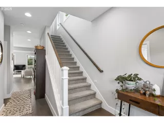 Photo #4: 750813391 Listing 