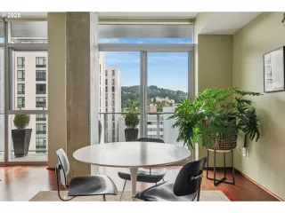 Photo #5: 751048080 Listing