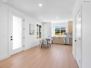 Photo #1: 751324035 Listing 