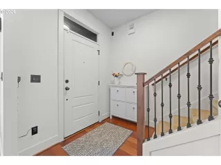 Photo #4: 751477857 Listing 