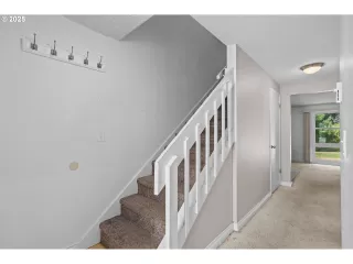 Photo #4: 751876787 Listing 