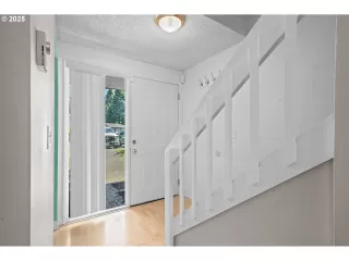Photo #6: 751876787 Listing 