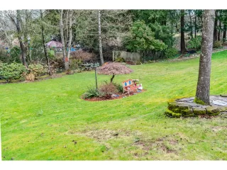 Photo #3: 751989383 Listing