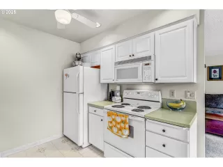 Photo #1: 752269517 Listing 