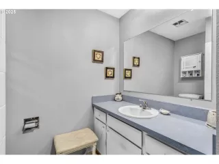 Photo #4: 752269517 Listing 