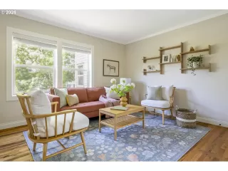 Photo #5: 752502664 Listing 