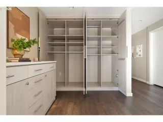 Photo #6: 753038972 Listing 