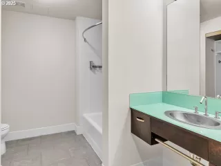 Photo #1: 753260872 Listing