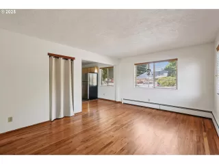 Photo #3: 753350907 Listing 