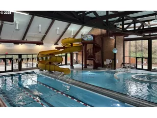 More Details about MLS # 753818887 : 44 EAGLE CREST DR 24