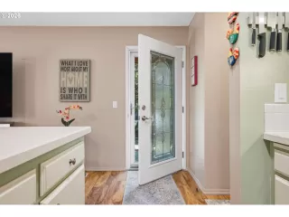 Photo #3: 754724168 Listing