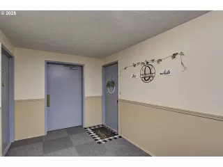 Photo #2: 754960845 Listing