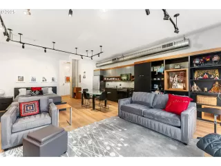 Photo #6: 755052762 Listing