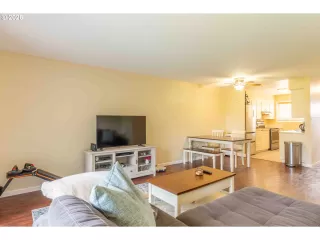 Photo #3: 756215056 Listing 