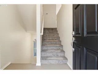 Photo #4: 756361440 Listing