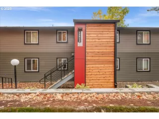 Photo #1: 756365798 Listing