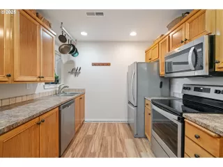 Photo #5: 756416136 Listing 