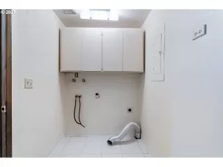 Photo #6: 756513889 Listing