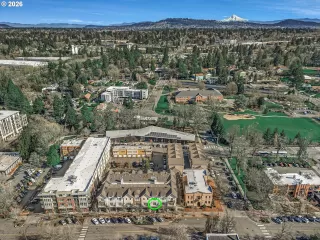 Photo #3: 756602442 Listing