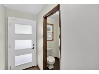 Photo #3: 756658601 Listing