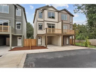 Photo #1: 756708304 Listing 