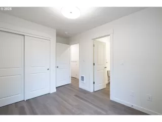 Photo #4: 756708304 Listing 