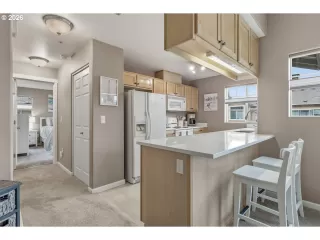 Photo #6: 757210445 Listing 