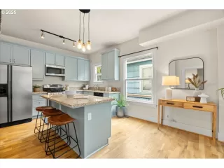 Photo #6: 757212231 Listing 