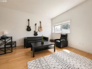 Photo #1: 757339209 Listing 