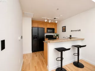 Photo #4: 757339209 Listing 