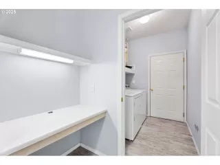 Photo #5: 757466803 Listing