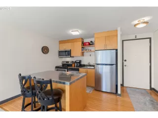 Photo #1: 758242641 Listing 