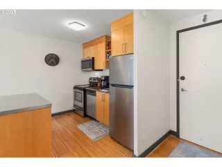 Photo #2: 758242641 Listing 