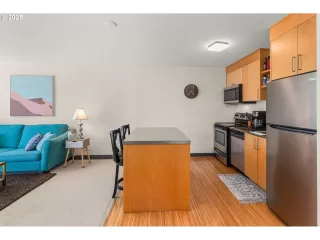 Photo #3: 758242641 Listing 