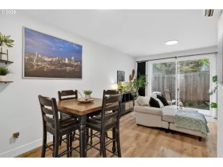 Photo #6: 758341886 Listing 