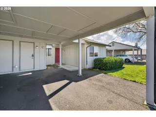 Photo #3: 758927002 Listing