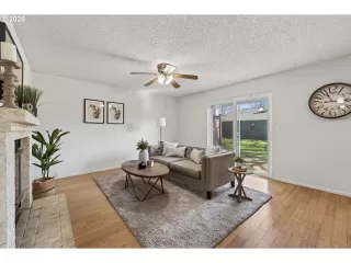 Photo #6: 758927002 Listing