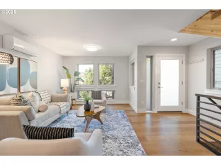 Photo #1: 759837418 Listing