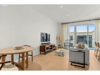 Photo #3: 760780166 Listing 