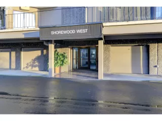 Photo #4: 760994505 Listing