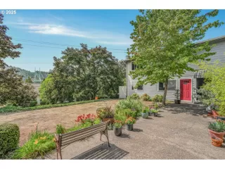 Photo #5: 762122433 Listing